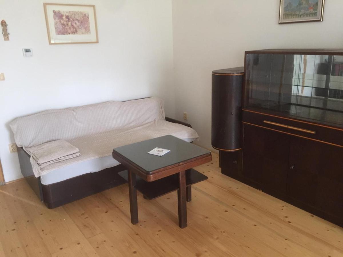 Zamek Dobrohor Aparthotel Luaran gambar
