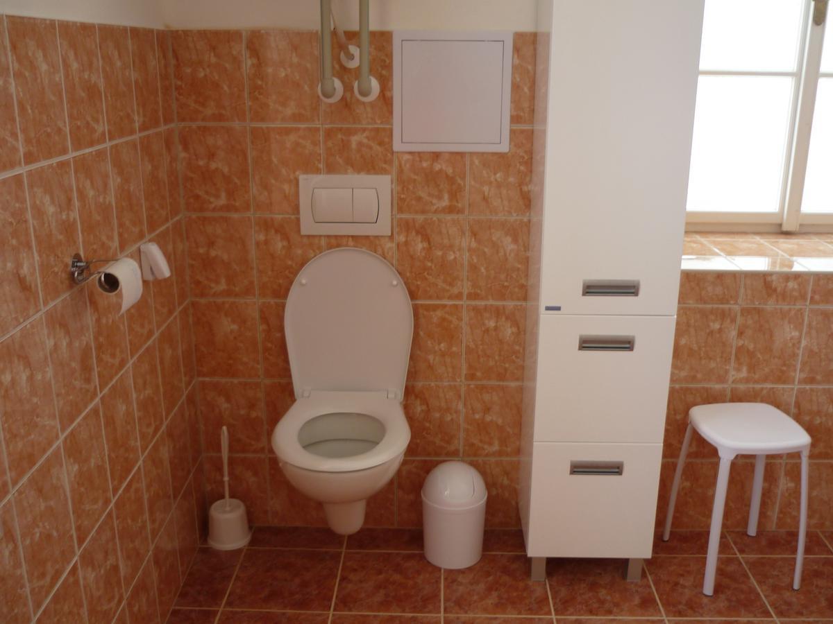 Zamek Dobrohor Aparthotel Luaran gambar