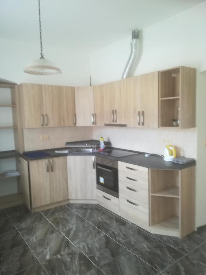 Zamek Dobrohor Aparthotel Luaran gambar